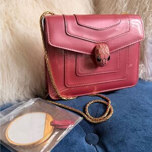 BULGARI
Calfskin Small Serpenti Forever Snake Strap Crossbody Bag Pink